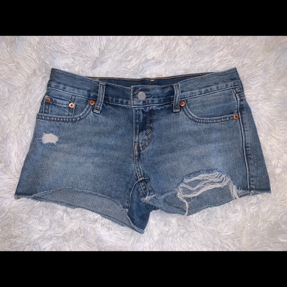 Levi’s 501 Distressed Cut Off Fray Shorts Size 25 - Picture 1 of 7